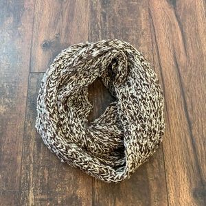Crotchet scarf